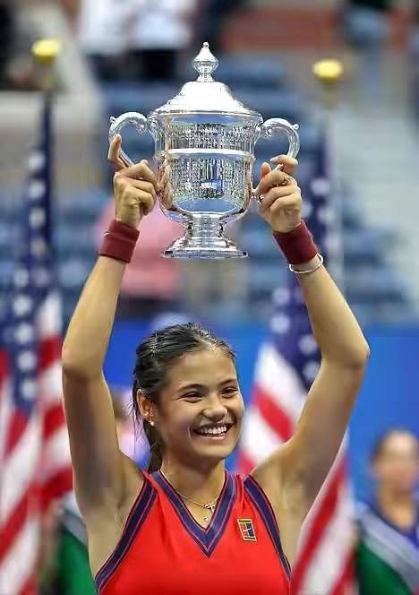 不管外界争 不管外界争